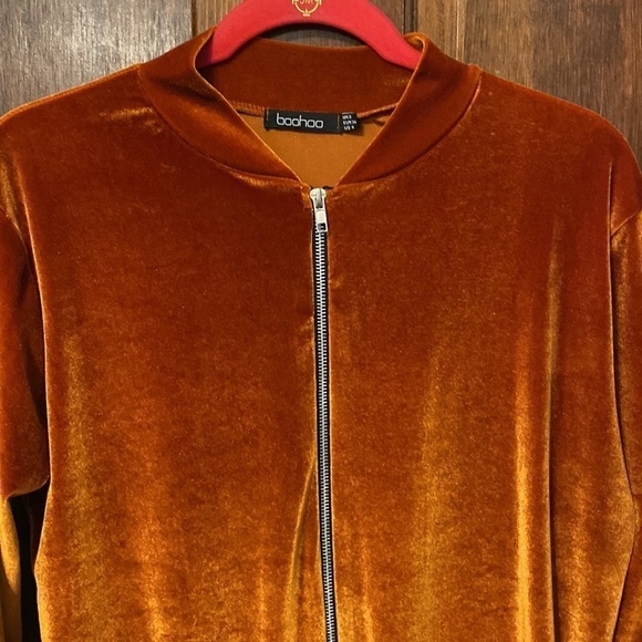 Boohoo Velour Long Sleeve Zip-Up Jacket - Picture 2 of 7